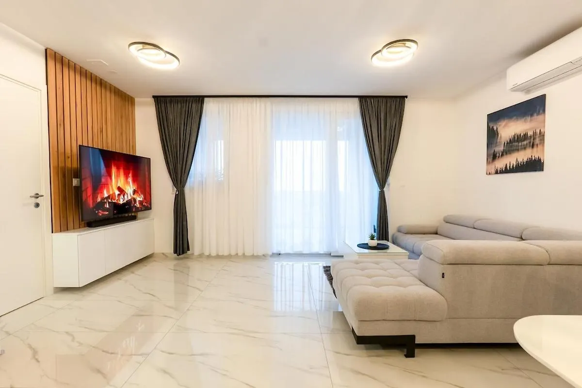 Modern Cityscape 2-Bedroom Terrace Apartment Split Croatia